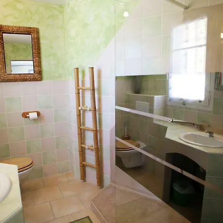 Le Jas Du Gabian Konukevi 3*