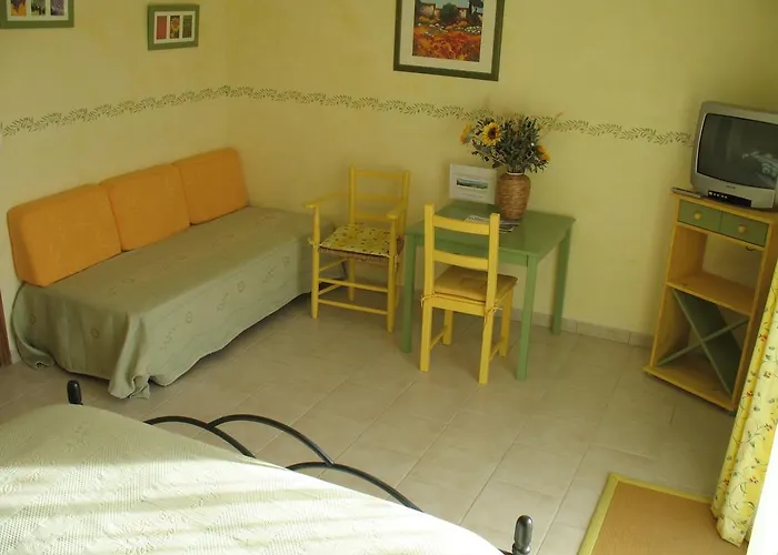 Le Jas Du Gabian Guest house 3*